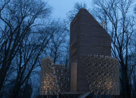 Cocoon-Like Retreat in Wood for Quiet Reflection