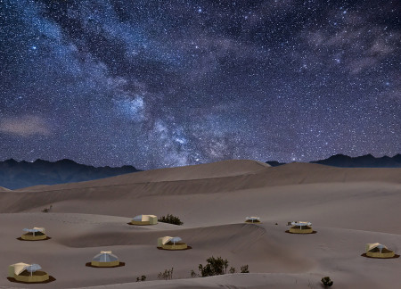 Mechanical Umbrella Structures with Camouflage Facades for Desert Shelter
