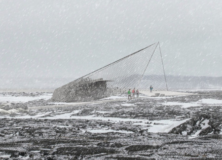 Gabion Walls and Interconnected Ramps in Tectonic Landscape Exploration
