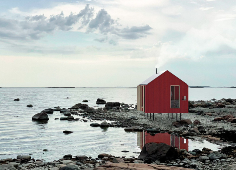 Charred Wooden Shingles and Cross-Laminated Timber Envelop a Coastal Sauna Retreat