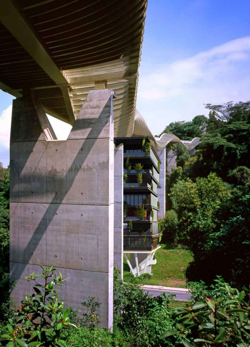 Fluid Forms of Sustainable Concrete and Glass with Integrated Vertical Gardens