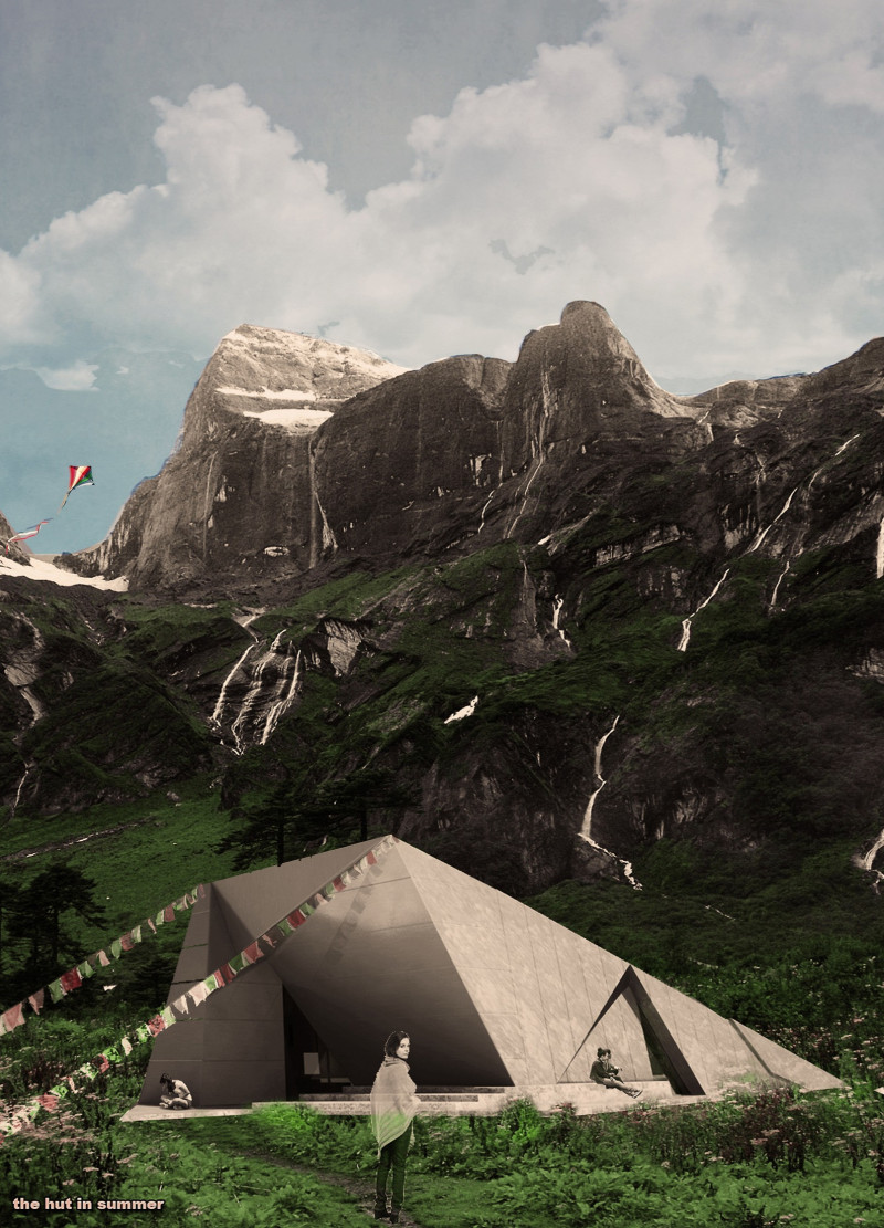 Bamboo Panels and Snow-Resistant Design in a Mountain Retreat