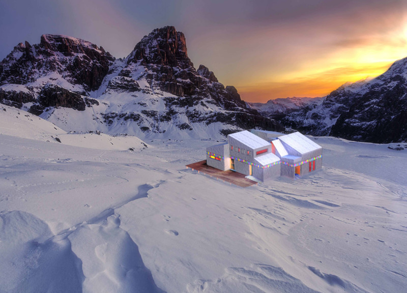 Galvanized Steel Enclosure and Thermal Insulation Define a Sustainable Mountain Retreat