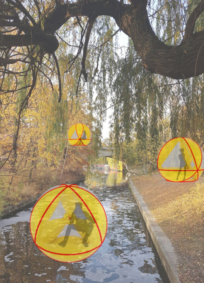 Air-Inflated Nylon Booth Featuring Tetrahedral Geometry for Techno Events